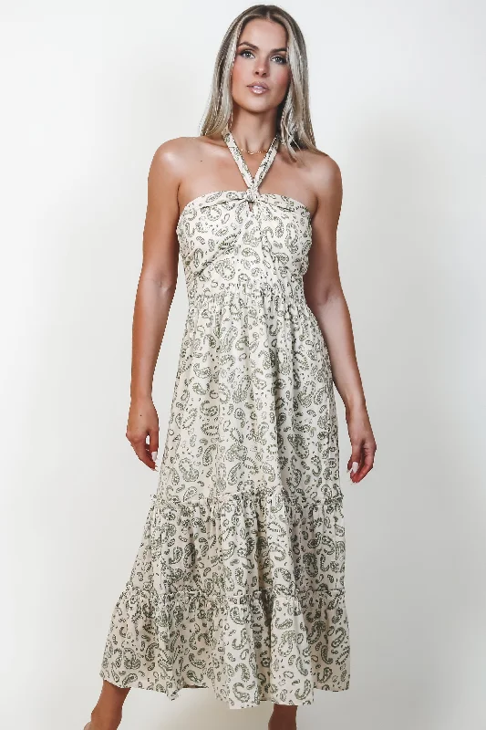 Midi dresses with tassel accents for a bohemian and free - spirited style Take Me To A Resort Printed Midi Midi dresses with tassel accents for a bohemian and free - spirited style Take Me To A Resort Printed Midi