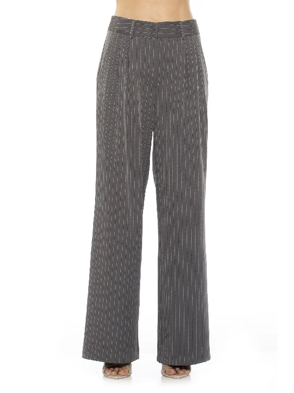 Women's Velvet Tight Trousers in Burgundy for a Luxurious and Elegant AppearanceElodie Pants Women's Velvet Tight Trousers in Burgundy for a Luxurious and Elegant AppearanceElodie Pants
