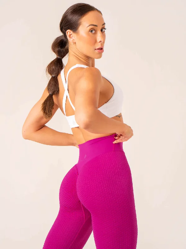 Women's Metallic Tight Trousers in Gold for a Glamorous Party EnsembleHoneycomb Scrunch Seamless Leggings - Fuchsia Women's Metallic Tight Trousers in Gold for a Glamorous Party EnsembleHoneycomb Scrunch Seamless Leggings - Fuchsia