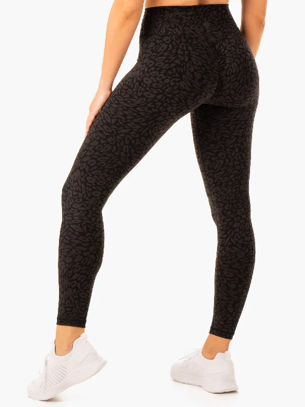 Women's Metallic Tight Trousers in Gold for a Glamorous Party EnsembleRotation High Waisted Scrunch Leggings - Black Leopard Women's Metallic Tight Trousers in Gold for a Glamorous Party EnsembleRotation High Waisted Scrunch Leggings - Black Leopard