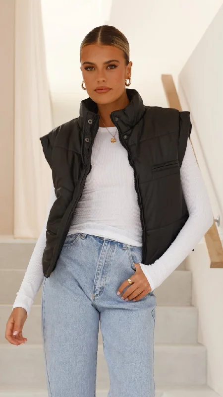 oversized women cardigan for a trendy and cozy lookOdessa Cropped Puffer Vest - Black