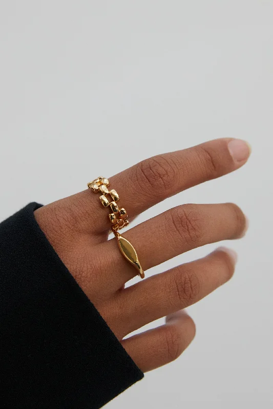 cashmere blend women cardigan for a luxurious feelSQUARE CHAIN RING