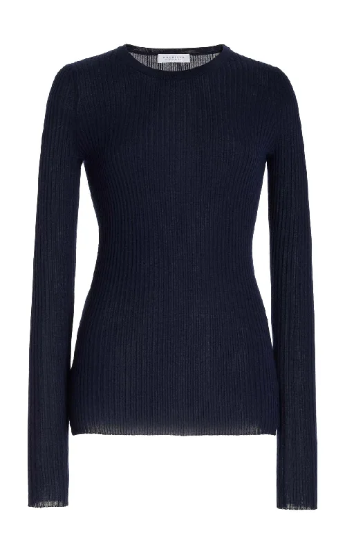 Plus Size Women's V - Neck Long - Sleeve Ribbed Cotton Sweater in Navy for a Classic StyleBrowning Knit Sweater in Dark Navy Cashmere Silk Plus Size Women's V - Neck Long - Sleeve Ribbed Cotton Sweater in Navy for a Classic StyleBrowning Knit Sweater in Dark Navy Cashmere Silk
