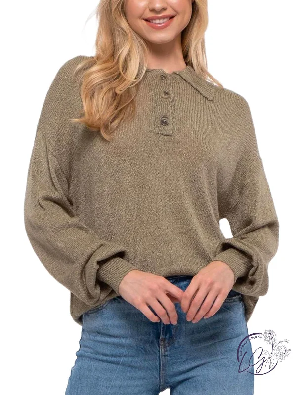 Women's Turtleneck Cashmere - Blend Sweater in Charcoal for a Sophisticated Winter EnsembleDay to Day Collared Sweater