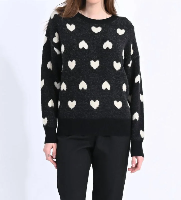 Plus Size Women's Embroidered Floral Patterned Sweater in White for a Spring - Inspired LookHeart Patterned Knitted Sweater In Black Plus Size Women's Embroidered Floral Patterned Sweater in White for a Spring - Inspired LookHeart Patterned Knitted Sweater In Black
