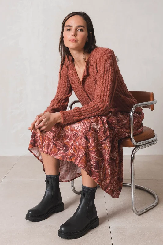 cable knit women cardigan with intricate patternsIndi & Cold Delicate Pattern Cardigan