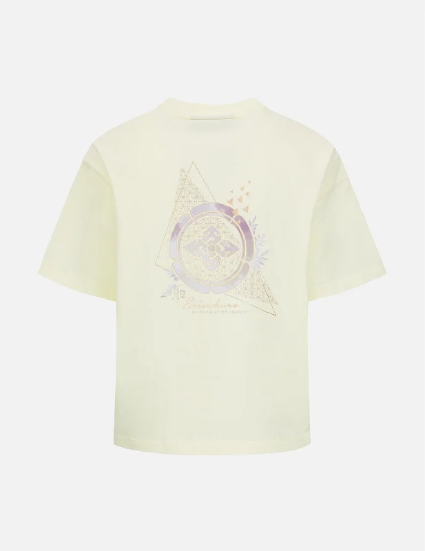 Embroidered Women T Shirt with Intricate DetailsKamon Print Drop-shoulder T-shirt