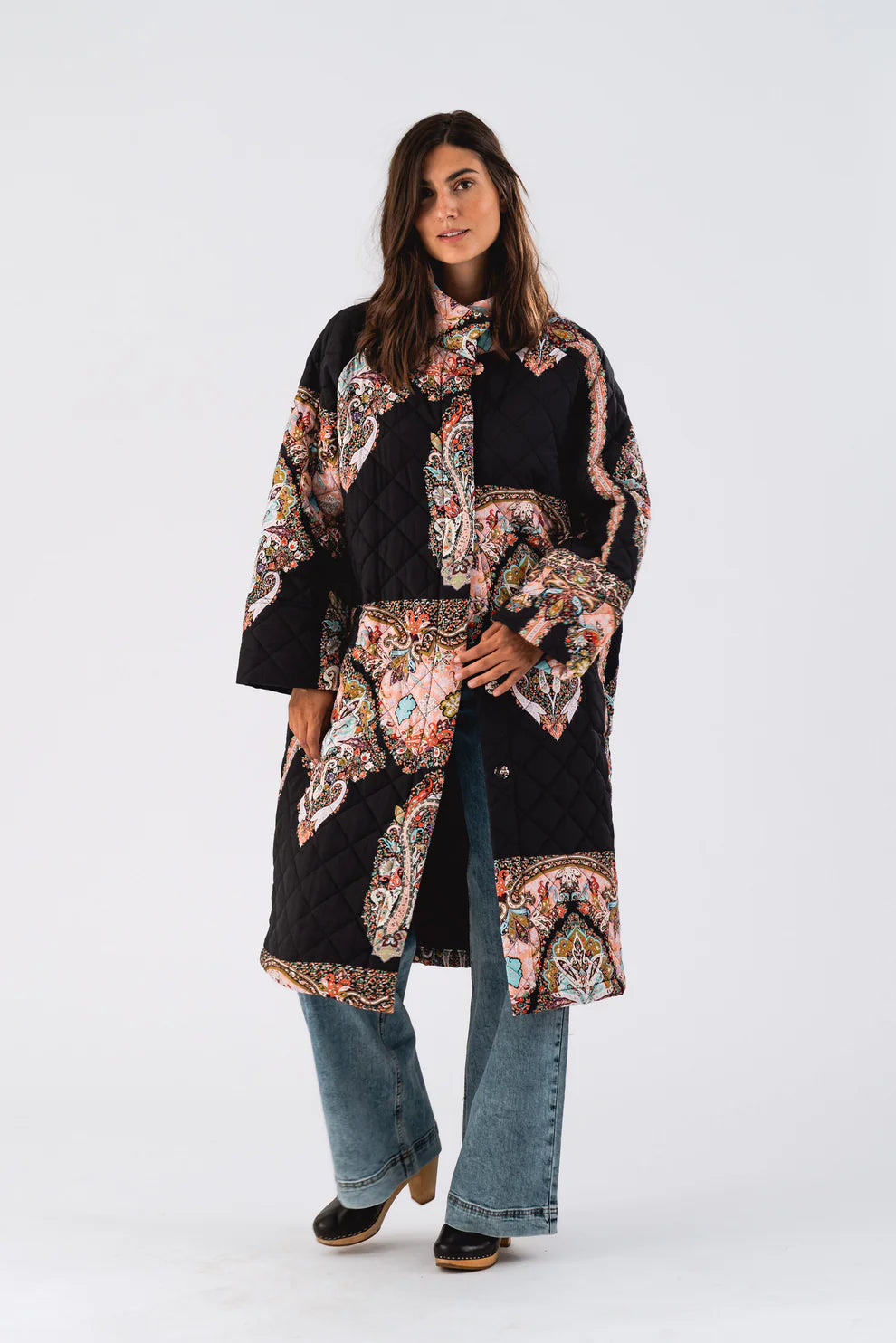 Oversized Chunky Knit Women's Cashmere Sweater in Ivory for a Cozy Winter LookLollys Laundry Floral Print Randi Coat Oversized Chunky Knit Women's Cashmere Sweater in Ivory for a Cozy Winter LookLollys Laundry Floral Print Randi Coat