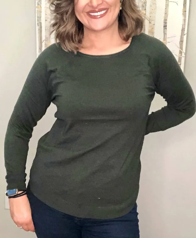 Women's Turtleneck Cashmere - Blend Sweater in Charcoal for a Sophisticated Winter EnsembleOllie Sweater In Hunter Green Women's Turtleneck Cashmere - Blend Sweater in Charcoal for a Sophisticated Winter EnsembleOllie Sweater In Hunter Green