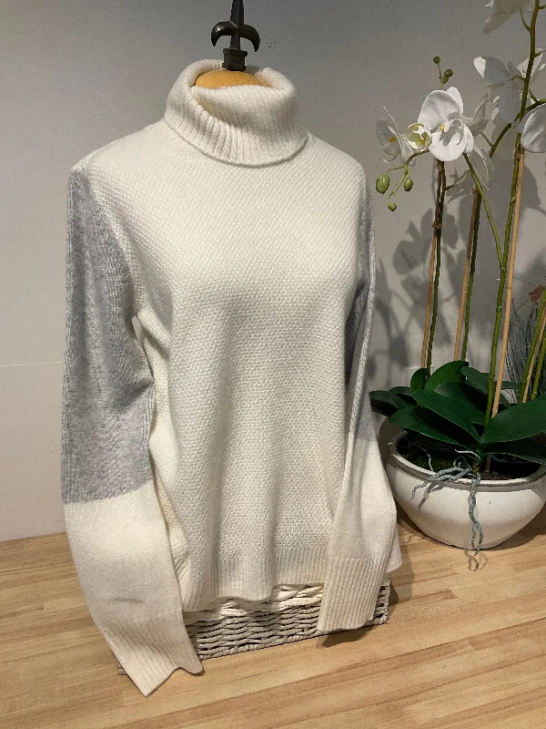 Plus Size Women's Mock - Neck Sweater in Teal with a Side Slit for a Modern TwistPure Amici Salt Color Block Turtleneck Sweater 100% Cashmere Plus Size Women's Mock - Neck Sweater in Teal with a Side Slit for a Modern TwistPure Amici Salt Color Block Turtleneck Sweater 100% Cashmere