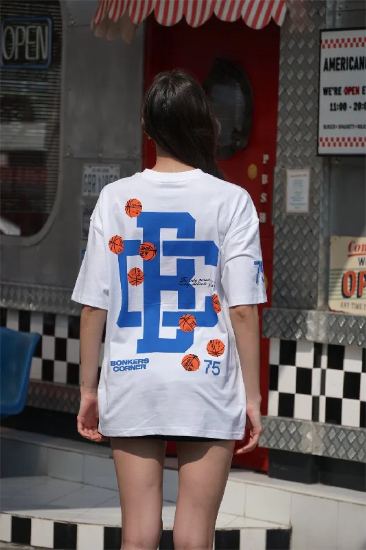 Distressed Women T Shirt with a Laid - Back AestheticSignature 75 Oversized T-shirt