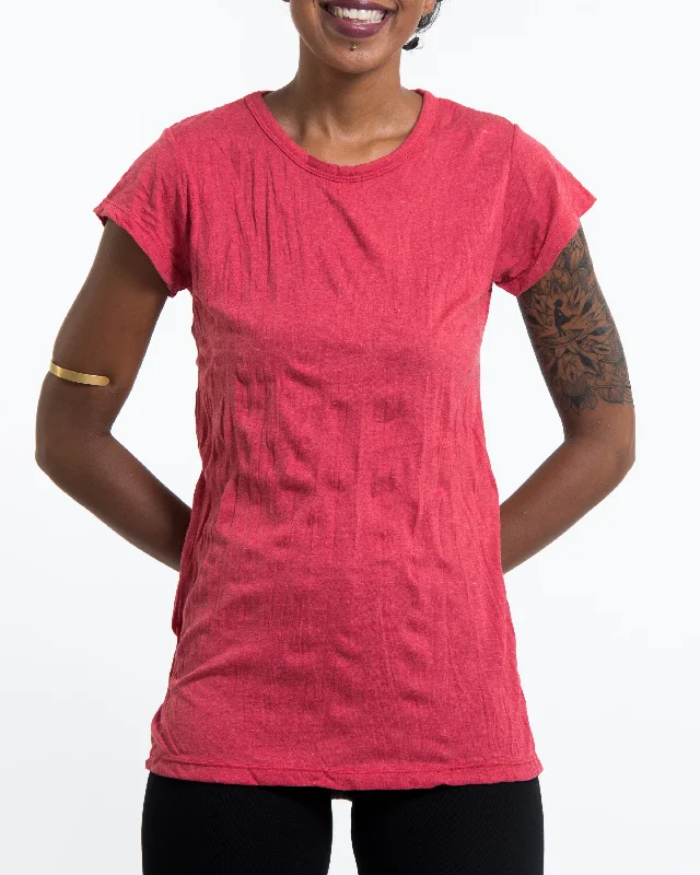 Pocketed Women T Shirt for Added FunctionalityWomens Solid Color T-Shirt in Red