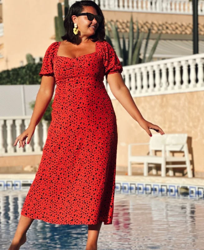 Plus Size Women Dress with a Flattering A - Line Cut for Comfort and StyleRed Animal Sweetheart Neck Midi Dress Plus Size Women Dress with a Flattering A - Line Cut for Comfort and StyleRed Animal Sweetheart Neck Midi Dress