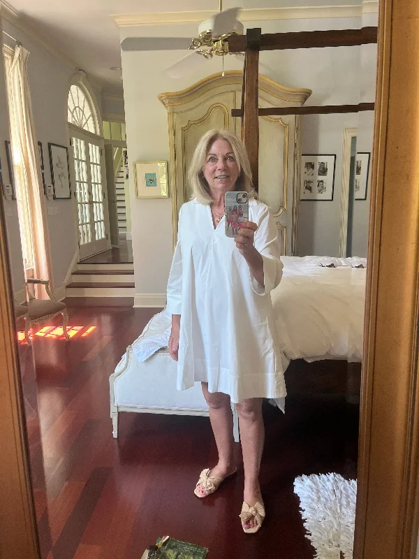 Shift Women Dress with a Simple and Classic Design for Everyday WearWhite A Line Kaftan Poplin Collar Dress Shift Women Dress with a Simple and Classic Design for Everyday WearWhite A Line Kaftan Poplin Collar Dress