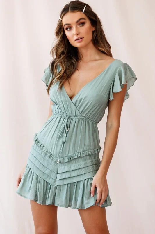 Pleated Women Dress with a Timeless and Elegant TextureWillah Pintuck And Frill Detail Drawstring Dress Olive Pleated Women Dress with a Timeless and Elegant TextureWillah Pintuck And Frill Detail Drawstring Dress Olive