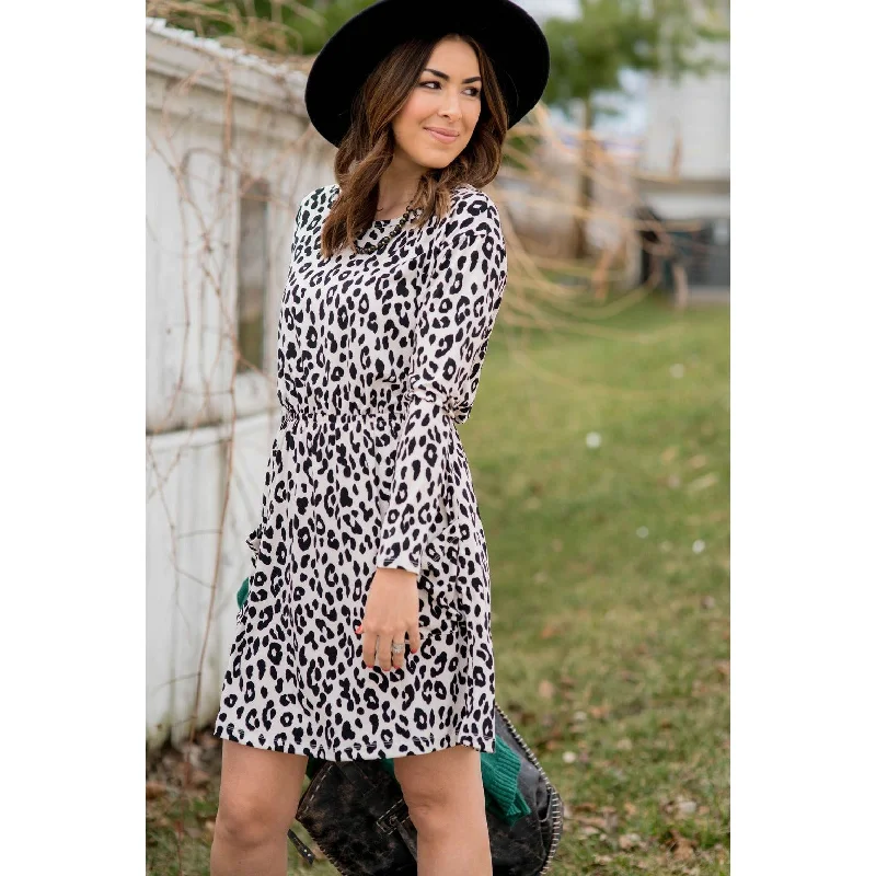 Little Black Women Dress with Sequins for a Glamorous Night Out Little Black Women Dress with Sequins for a Glamorous Night Out Leopard Long Sleeve Pocket Dress Little Black Women Dress with Sequins for a Glamorous Night Out Little Black Women Dress with Sequins for a Glamorous Night Out Leopard Long Sleeve Pocket Dress