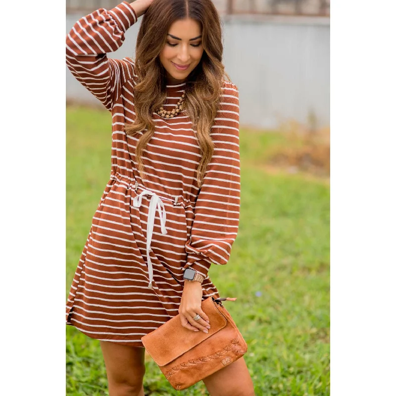 Pleated Women Dress with a Timeless and Elegant Texture Pleated Women Dress with a Timeless and Elegant Texture Stripe Tie Waist Pocket Sweatshirt Dress Pleated Women Dress with a Timeless and Elegant Texture Pleated Women Dress with a Timeless and Elegant Texture Stripe Tie Waist Pocket Sweatshirt Dress