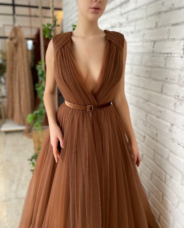 Midi dresses with ruched sleeves for a more fitted and stylish arm lookMocha Pleated Gown Midi dresses with ruched sleeves for a more fitted and stylish arm lookMocha Pleated Gown