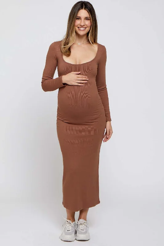 Midi dresses with gathered skirts for a full and flowing silhouetteMocha Ribbed Scoop Neck Maternity Midi Dress Midi dresses with gathered skirts for a full and flowing silhouetteMocha Ribbed Scoop Neck Maternity Midi Dress