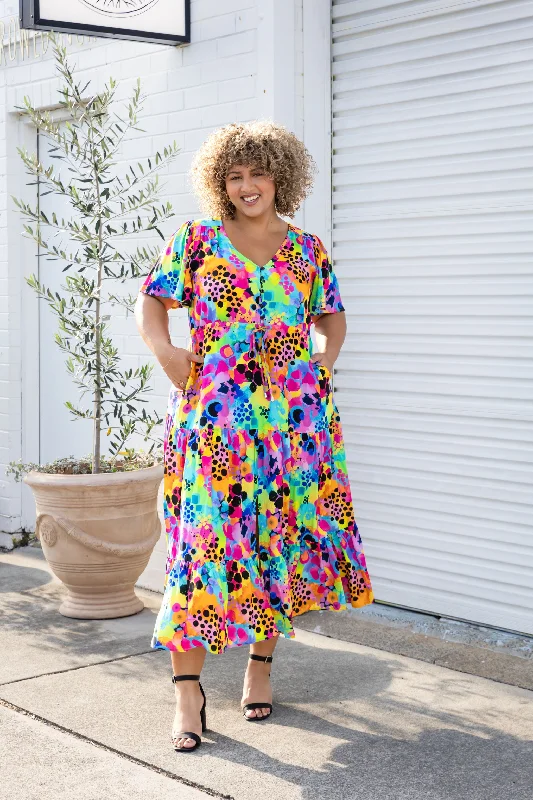 Maxi dresses with pocket details for added functionalityBonnie Maxi Dress in Messy Mind by Kasey Rainbow Maxi dresses with pocket details for added functionalityBonnie Maxi Dress in Messy Mind by Kasey Rainbow