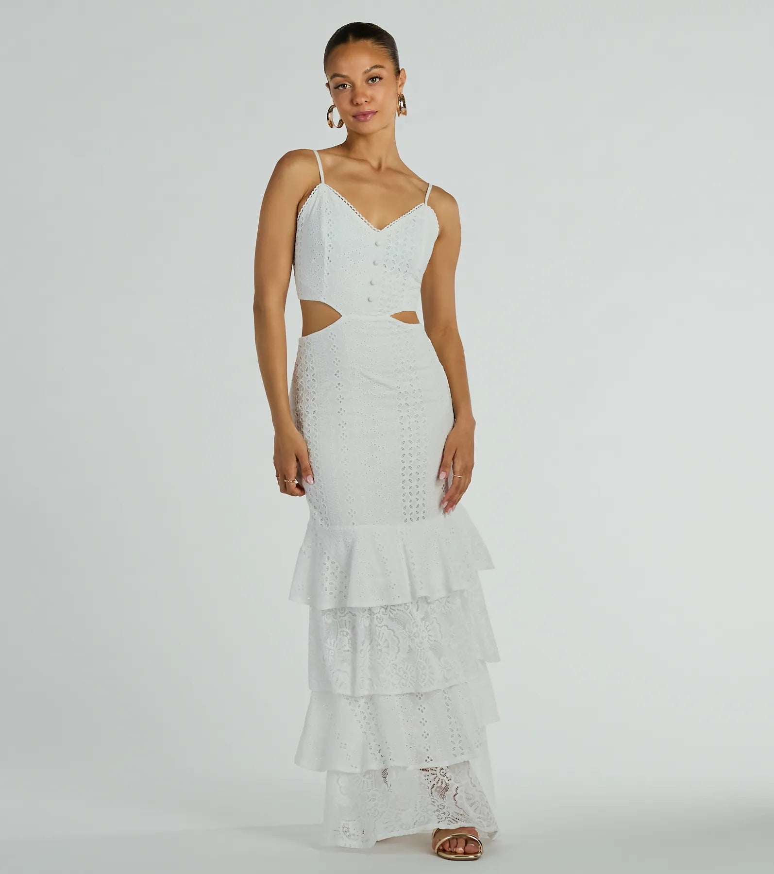 Maxi dresses with bow accents at the waist for a sweet appearanceFree Flowing Cutie V-Neck Ruffle Eyelet Maxi Dress Maxi dresses with bow accents at the waist for a sweet appearanceFree Flowing Cutie V-Neck Ruffle Eyelet Maxi Dress