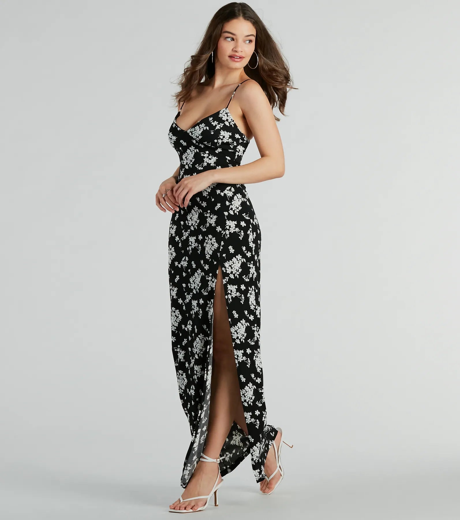 Cotton maxi dresses for a comfortable and everyday - wear optionSweet Mood High Slit Floral Knit Maxi Dress Cotton maxi dresses for a comfortable and everyday - wear optionSweet Mood High Slit Floral Knit Maxi Dress