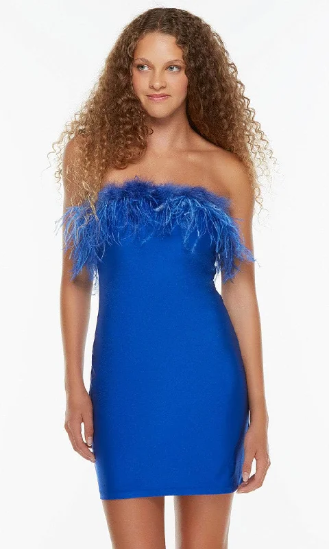 Cocktail dresses with a gathered skirt and a button - down frontAlyce Paris 4524 - Feathered Strapless Cocktail Dress Cocktail dresses with a gathered skirt and a button - down frontAlyce Paris 4524 - Feathered Strapless Cocktail Dress