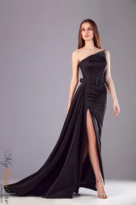 Prom dresses with lace - trimmed hems and off - the - shoulder necklines for a delicate lookSara Badr 27289