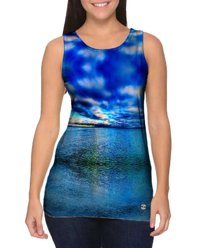 Plunge Neck Women's Seamless Tank Tops for a Smooth FitOceans Future