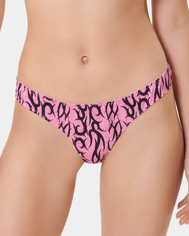 Sleeveless Bodysuits for a Cool and Casual Summer LookBB x Ashley Williams Tattoo Print Luxury Satin Panty Sleeveless Bodysuits for a Cool and Casual Summer LookBB x Ashley Williams Tattoo Print Luxury Satin Panty