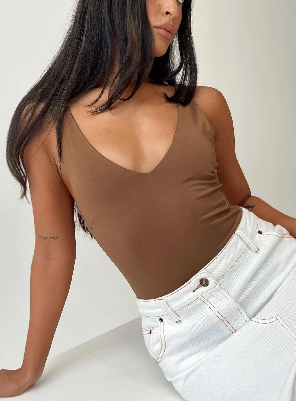 Sleeveless Bodysuits for a Cool and Casual Summer LookSosie Bodysuit Brown